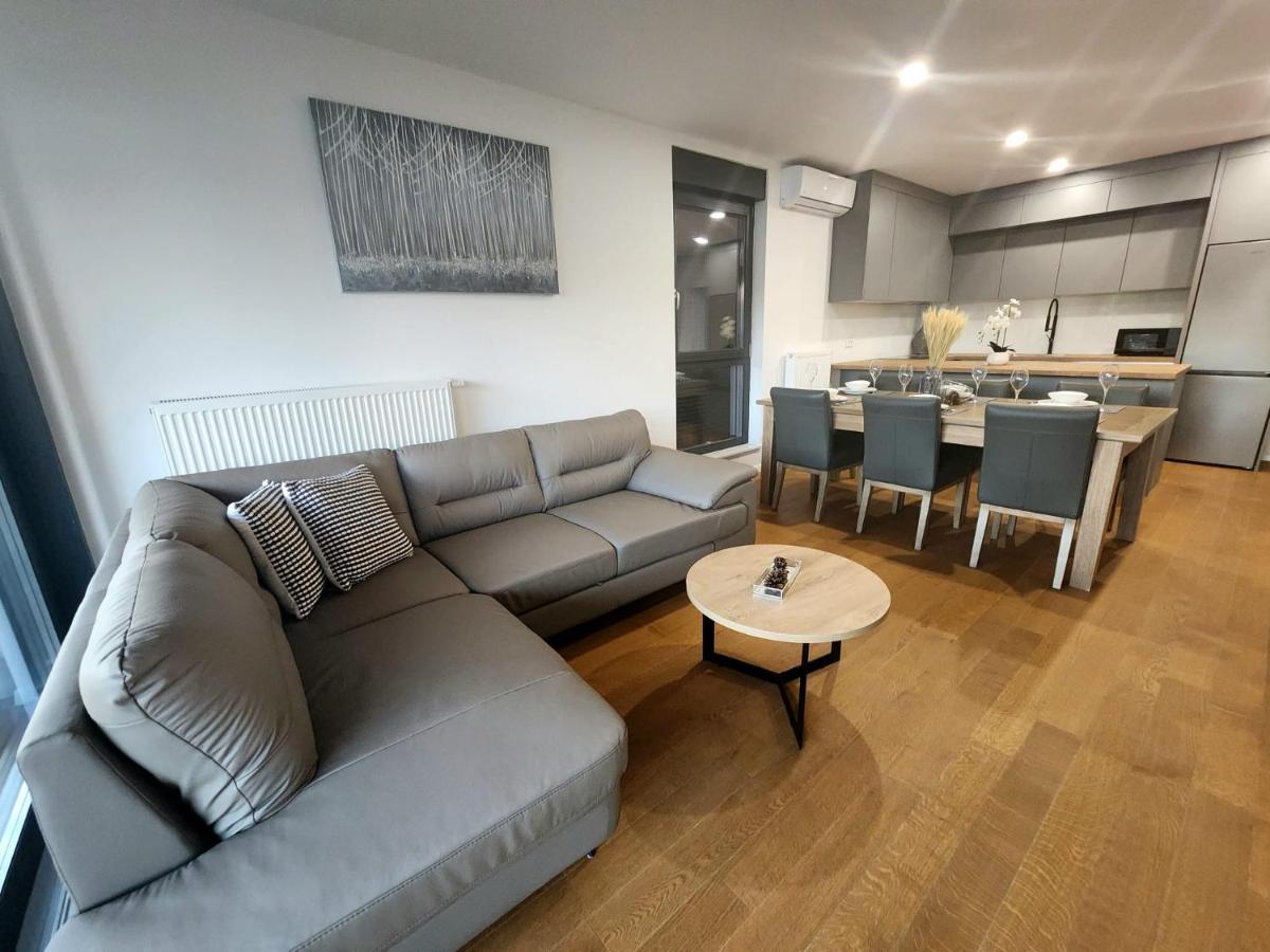 Allure Apartment *