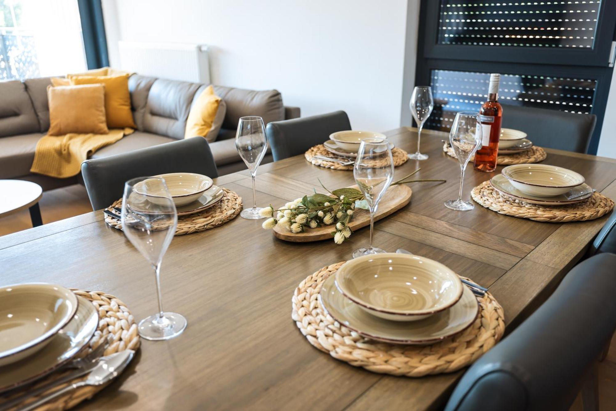 Allure Apartment