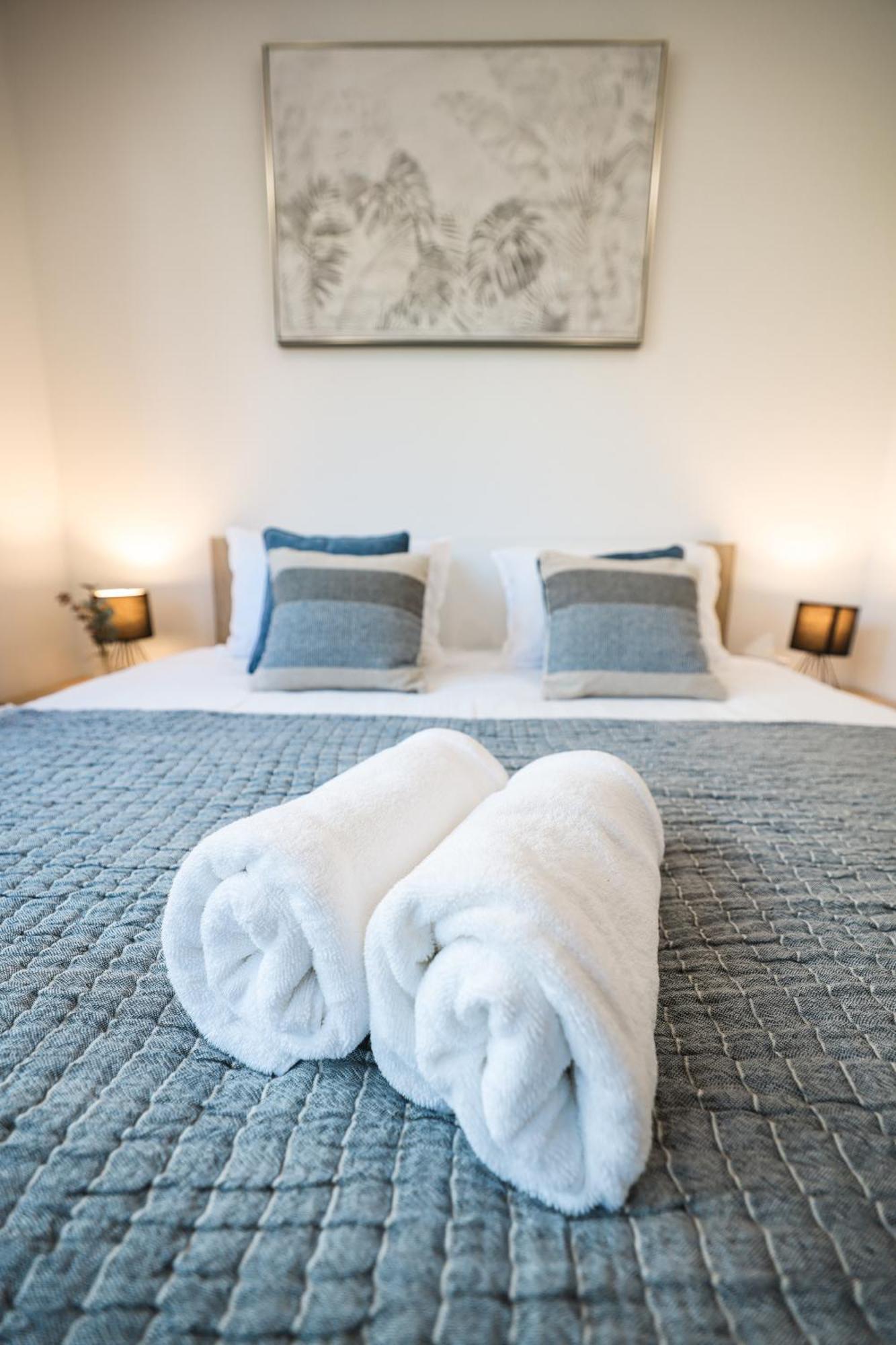 Allure Apartment *